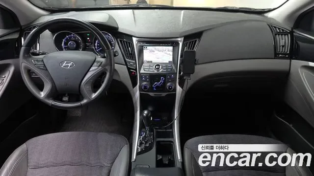 Hyundai Sonata YF Sonata, 2010 — фото 4