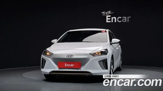 Hyundai Ioniq Ionic Electric, 2017 — фото 3