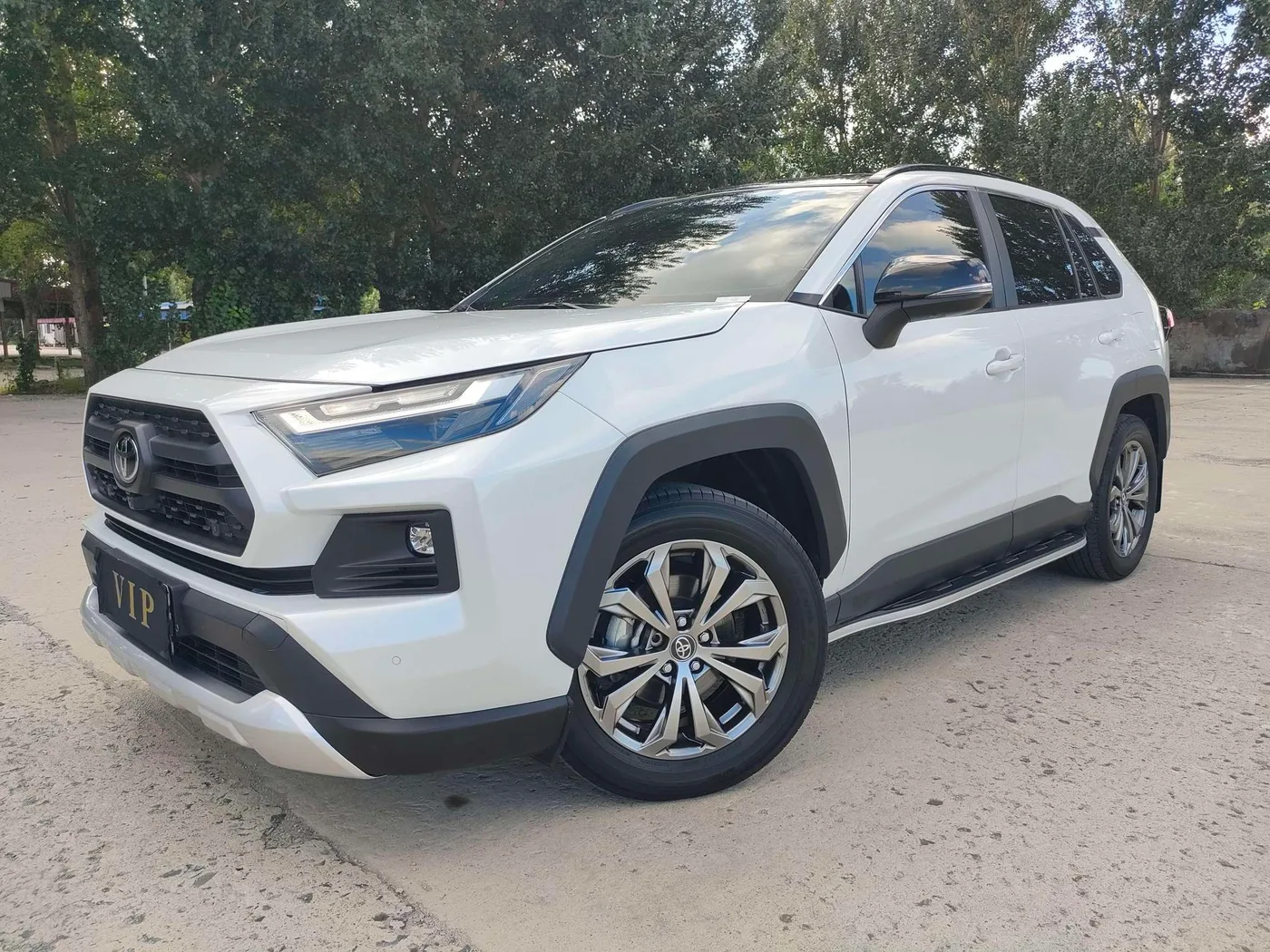 Toyota RAV4 Rongfang