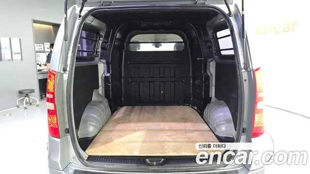 Hyundai Starex Grand Starex, 2012 — фото 18