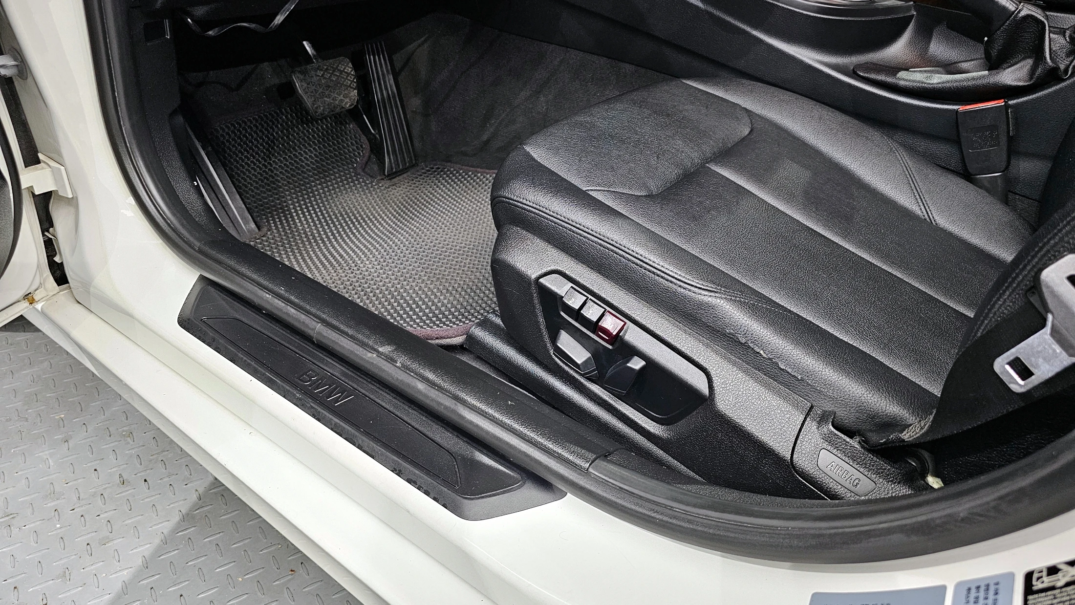 BMW 3-Series F30, 2013 — фото 16