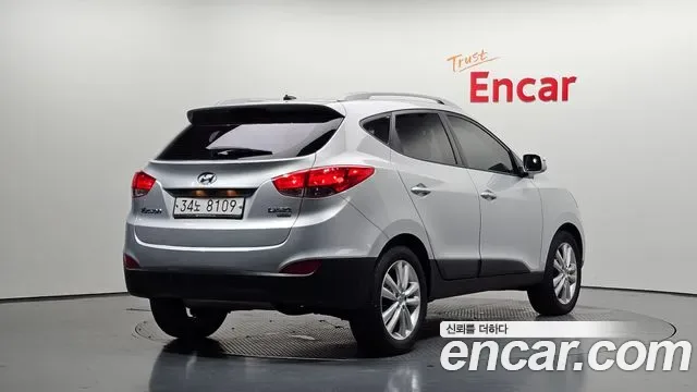 Hyundai Tucson ix, 2011 — фото 2
