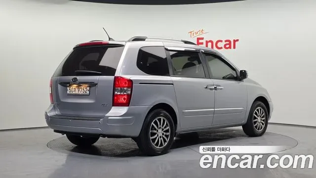 Kia Canival Carnival R, 2010 — фото 2