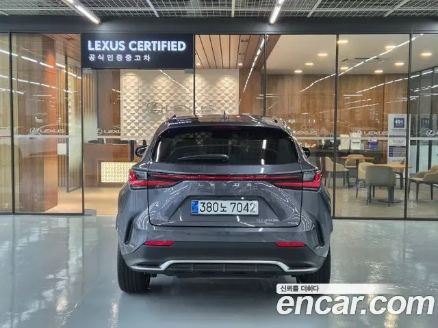 Lexus Nx Nx450h+, 2025 — фото 4