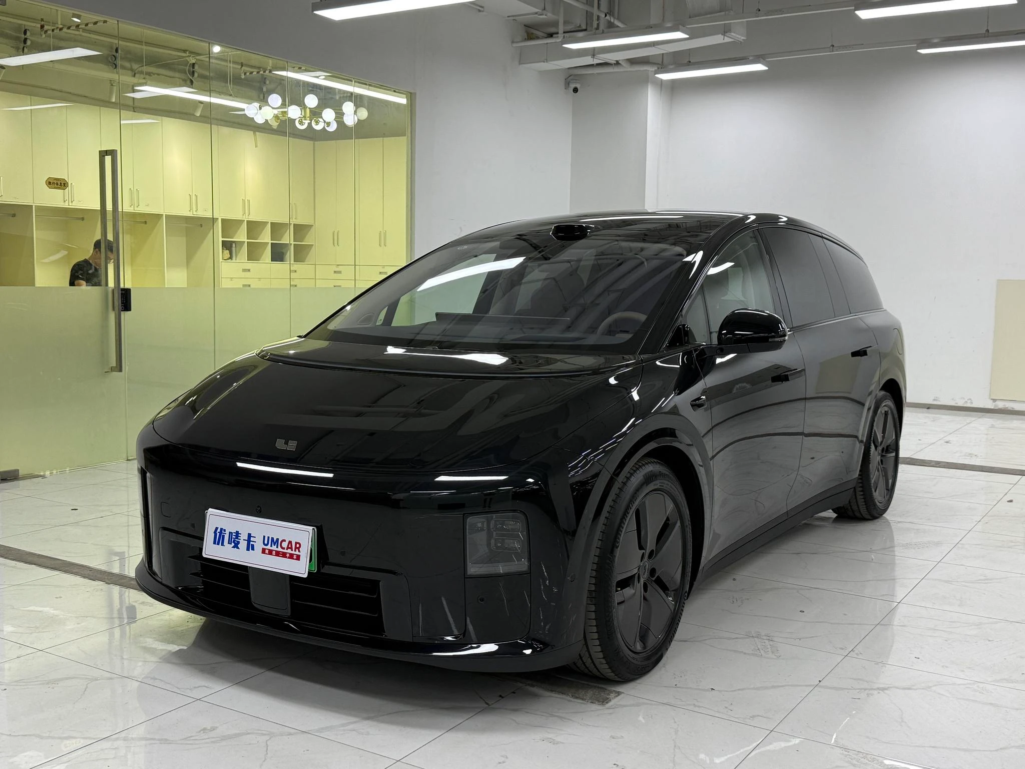 Li Auto ideal i8