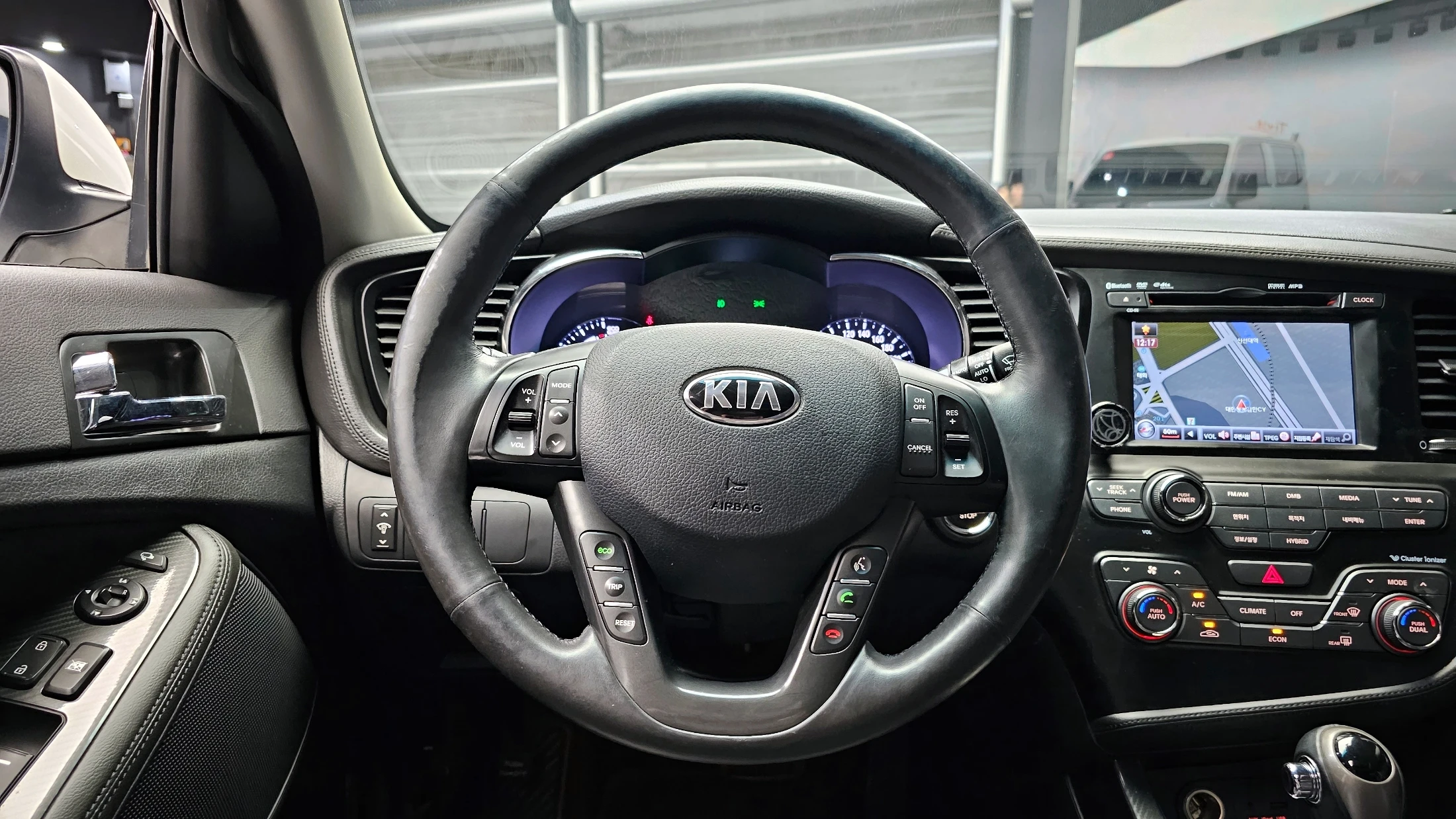 Kia K5 Hybrid, 2012 — фото 13