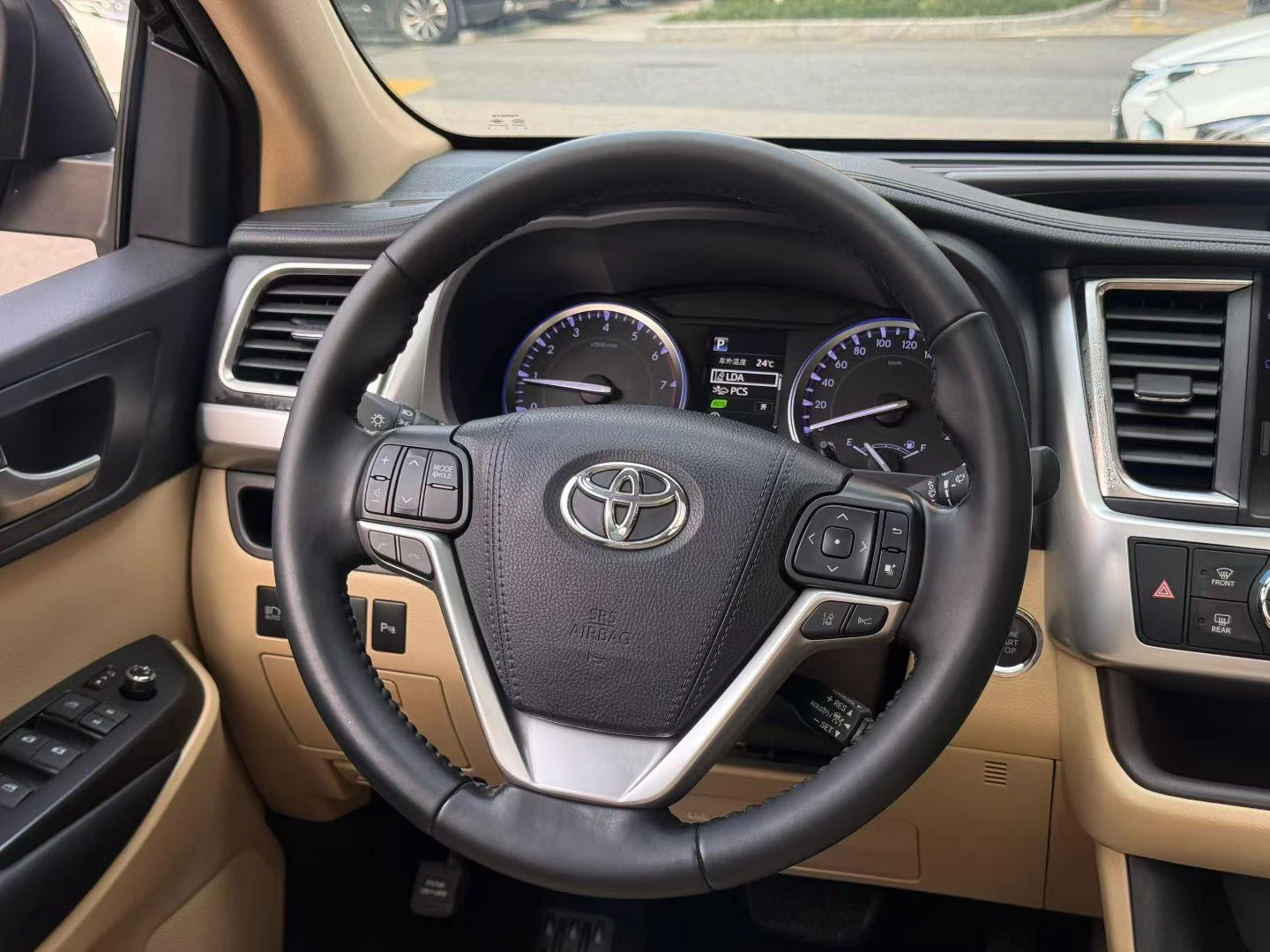 Toyota Highlander, 2018 — фото 10