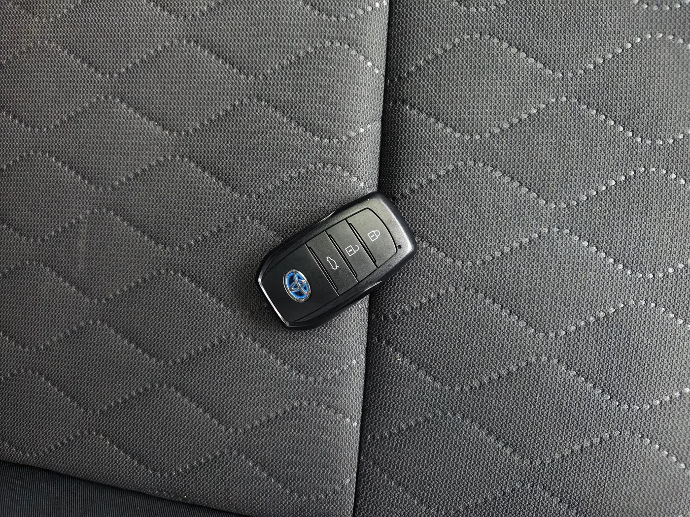 Toyota Corolla, 2023 — фото 18