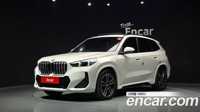BMW X1 U11