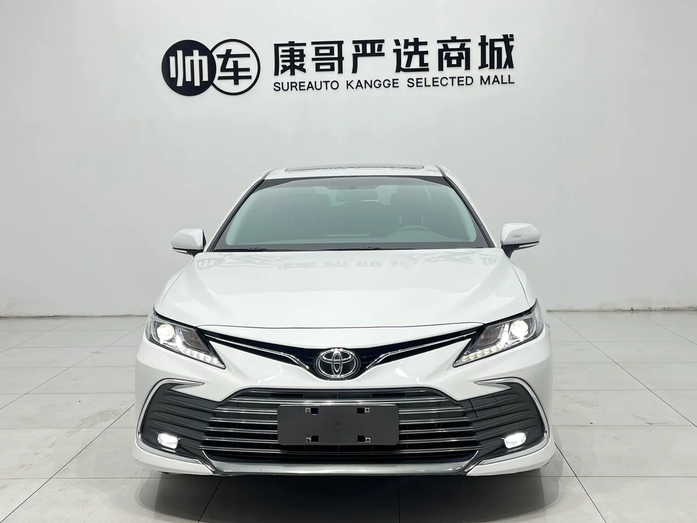 Toyota Camry, 2023 — фото 3
