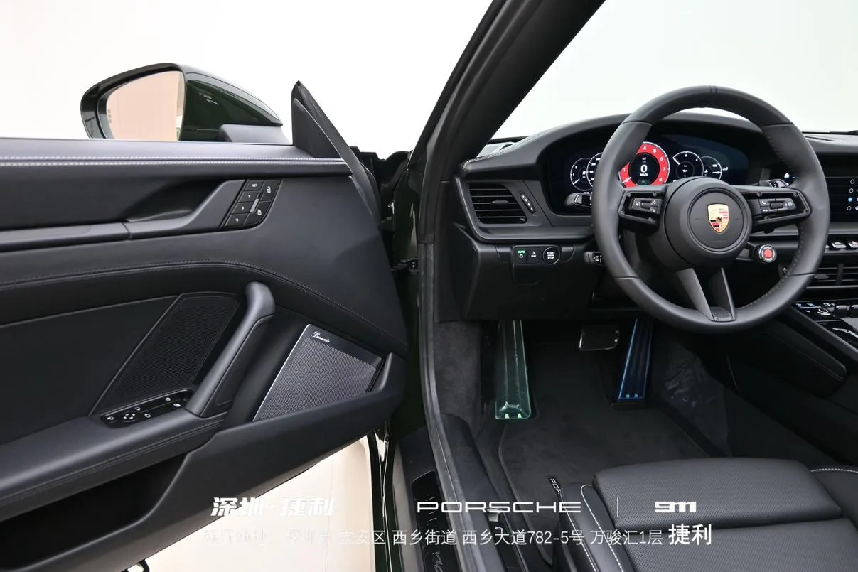 Porsche 911, 2026 — фото 13