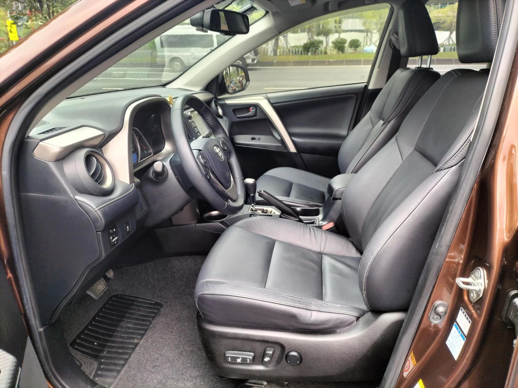 Toyota RAV4 Rongfang, 2015 — фото 13