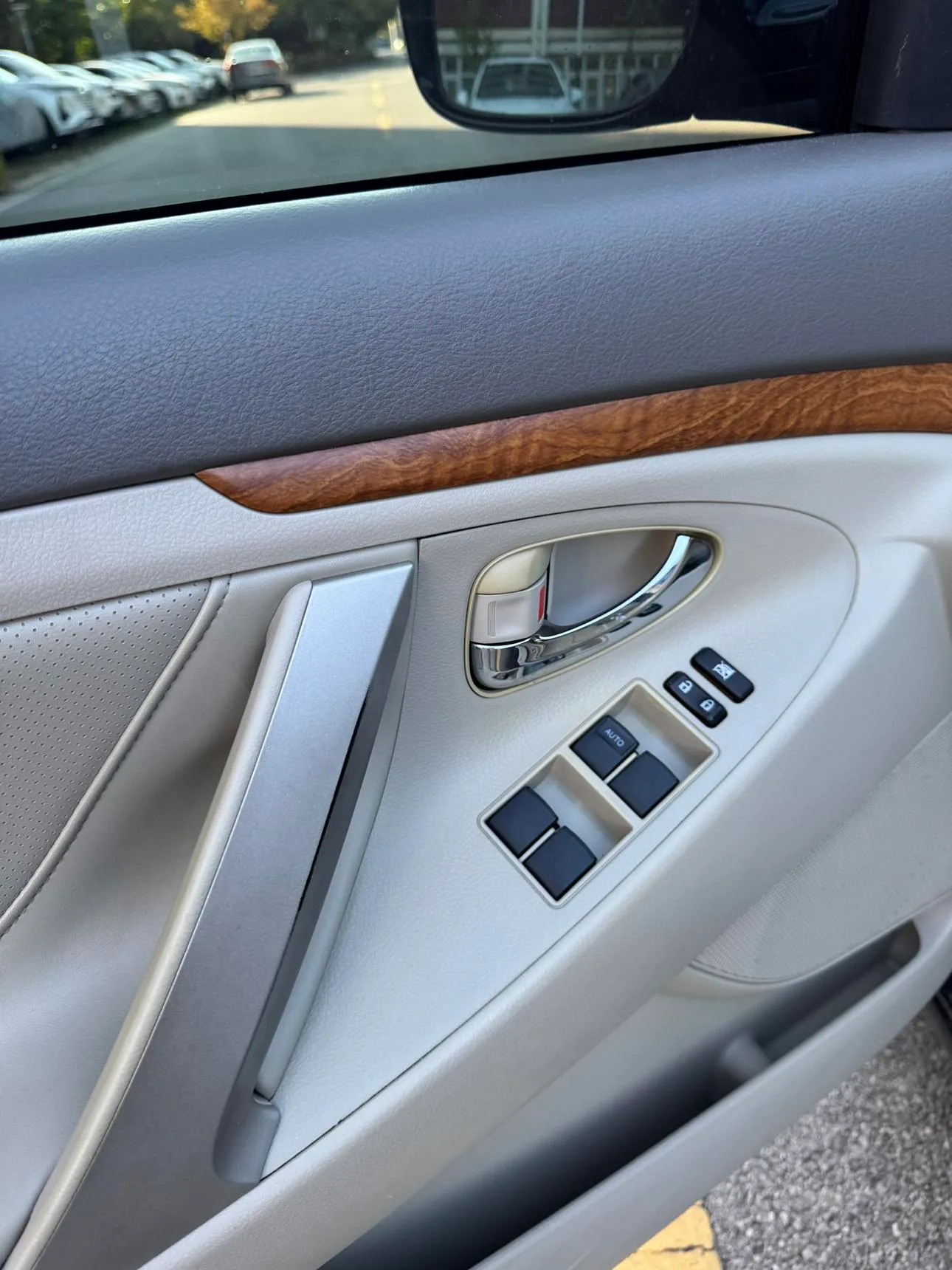 Toyota Camry, 2011 — фото 17