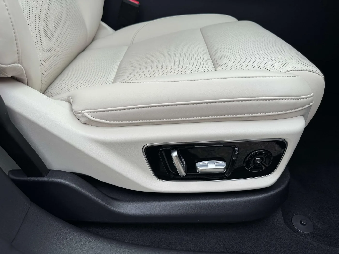 Li Auto Ideal L7, 2023 — фото 30