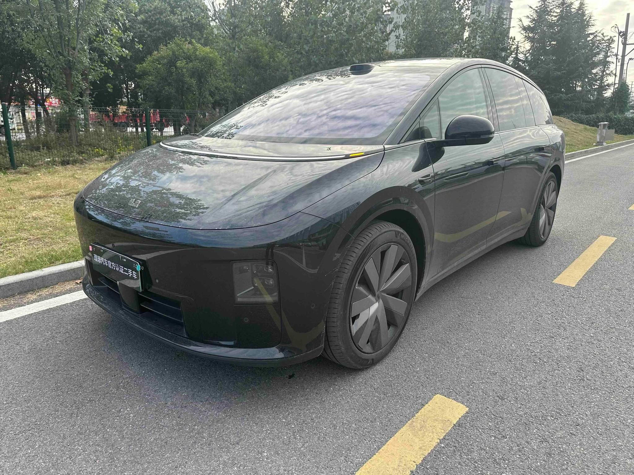 Li Auto ideal i8