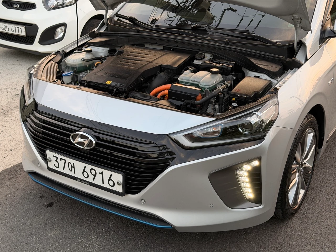 Hyundai Ioniq Ionic Hybrid, 2017 — фото 18