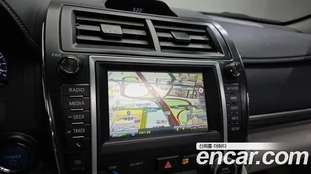 Toyota Camry, 2012 — фото 14