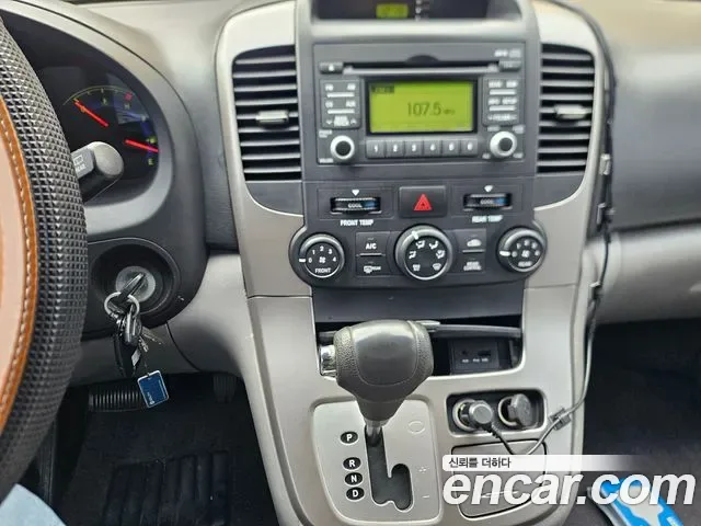 Kia Canival Carnival R, 2010 — фото 12