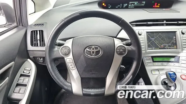 Toyota Prius, 2012 — фото 13