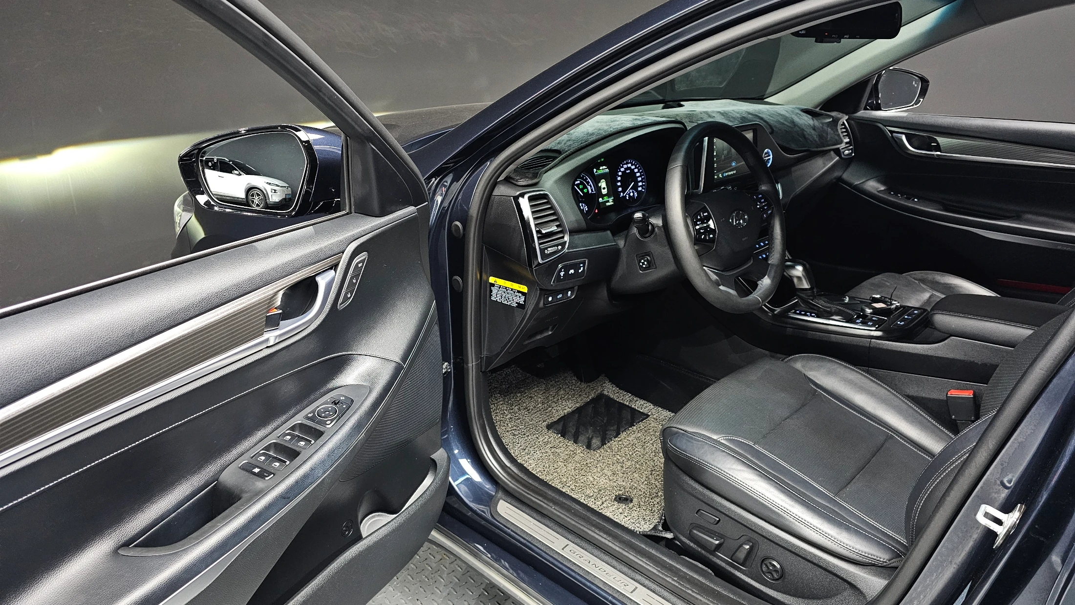 Hyundai Grandeur Ig Hybrid, 2017 — фото 10