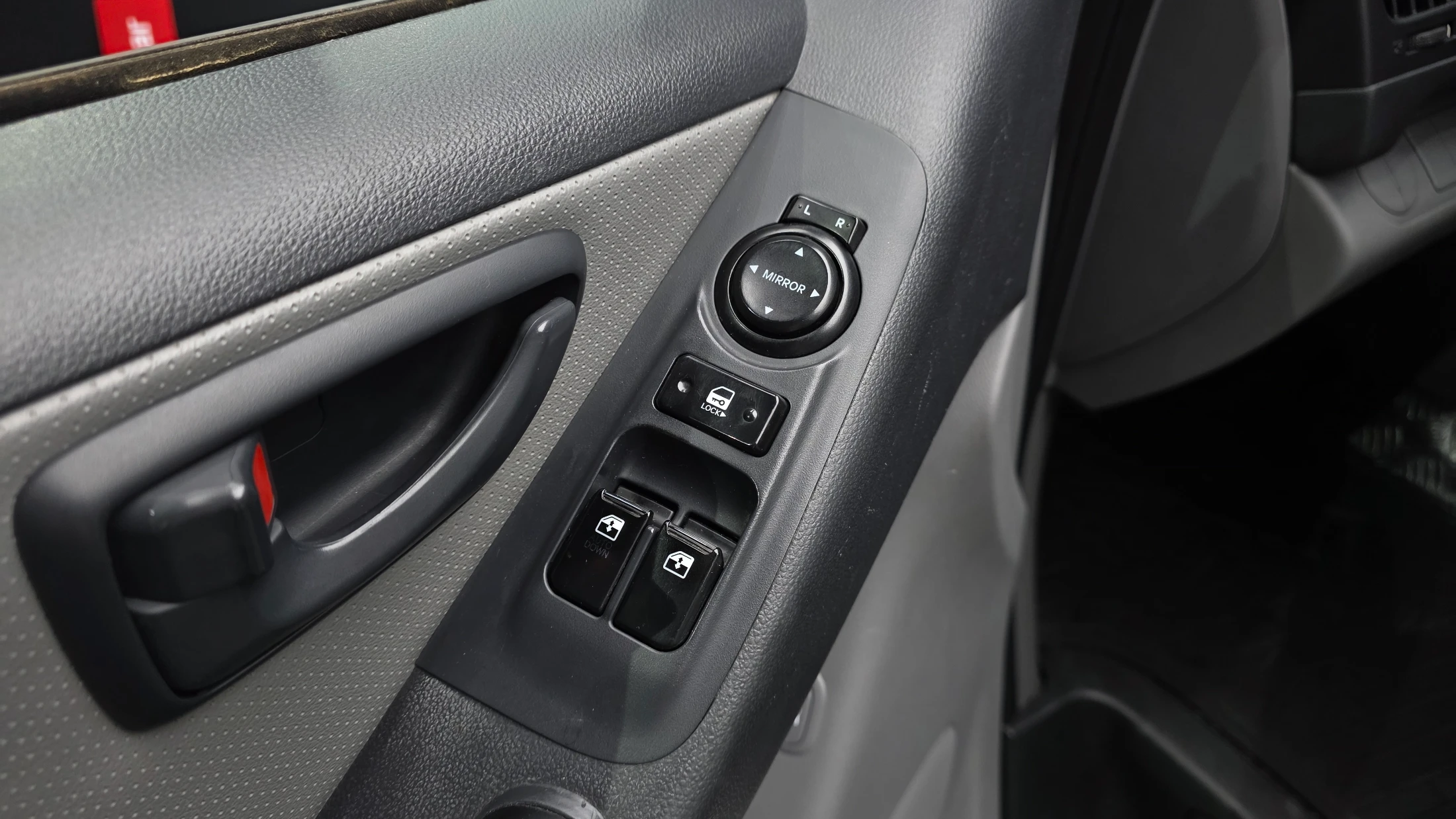 Hyundai Starex Grand Starex, 2013 — фото 19