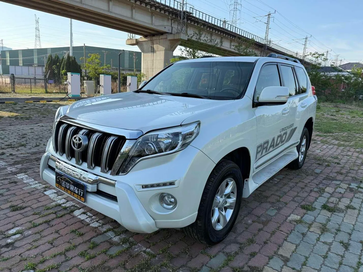 Toyota Prado (imported)