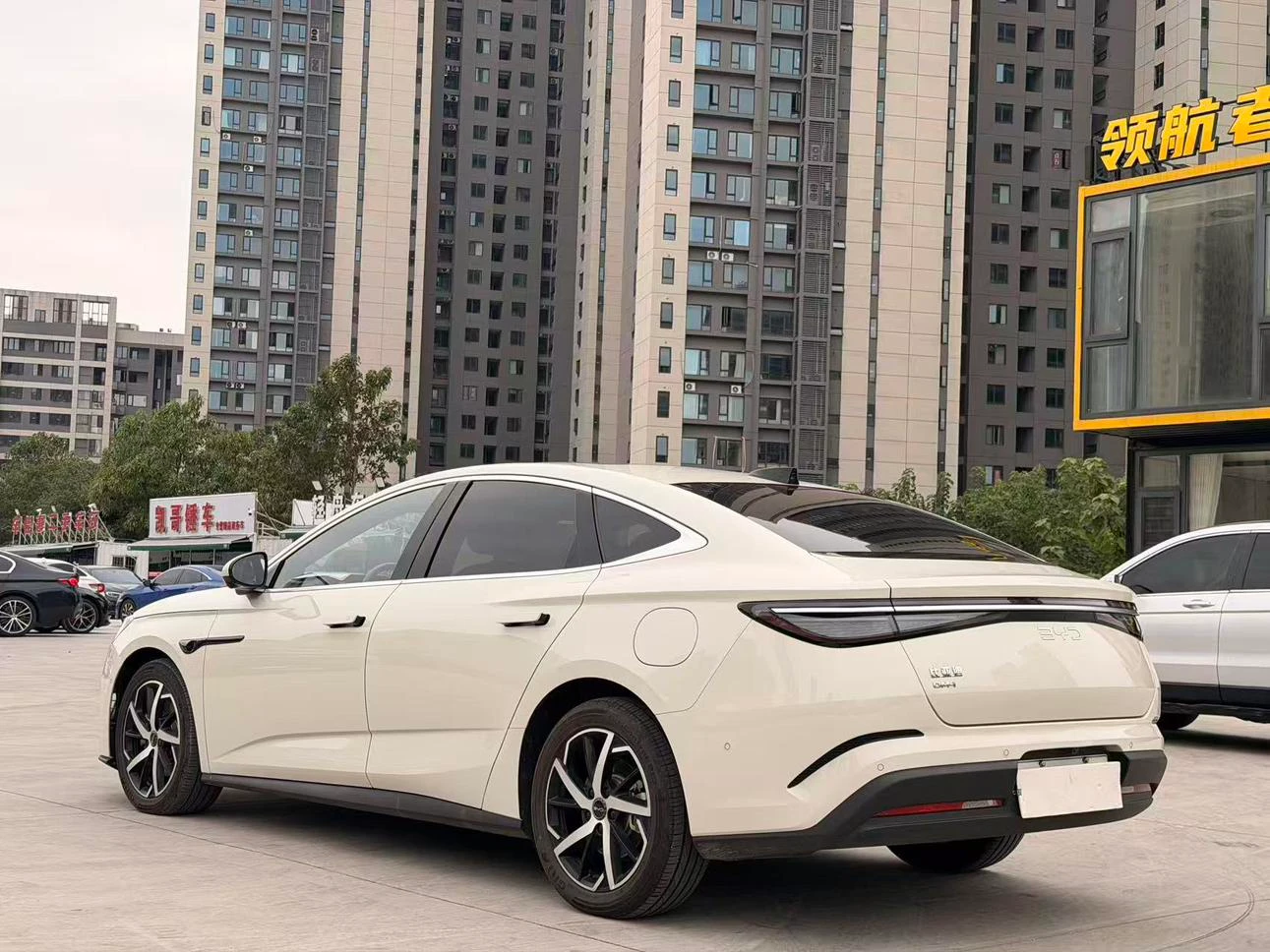 BYD Seal 07DM, 2026 — фото 5