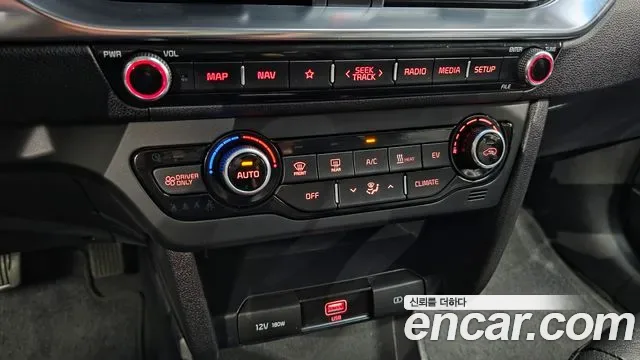 Kia Niro Plus, 2022 — фото 16