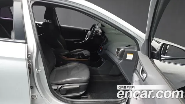 Hyundai Ioniq Ionic Electric, 2017 — фото 11