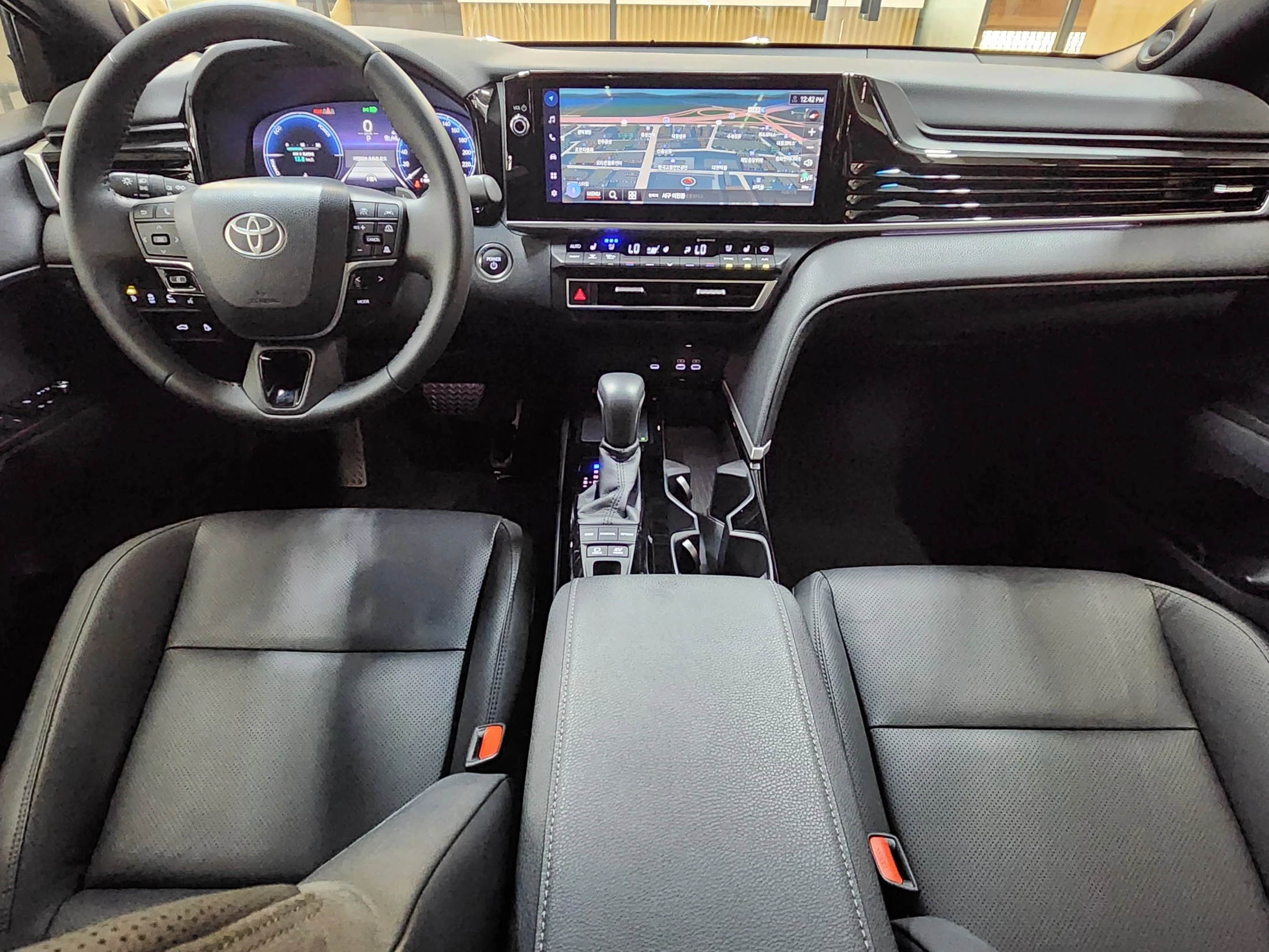 Toyota Camry xv80, 2025 — фото 13