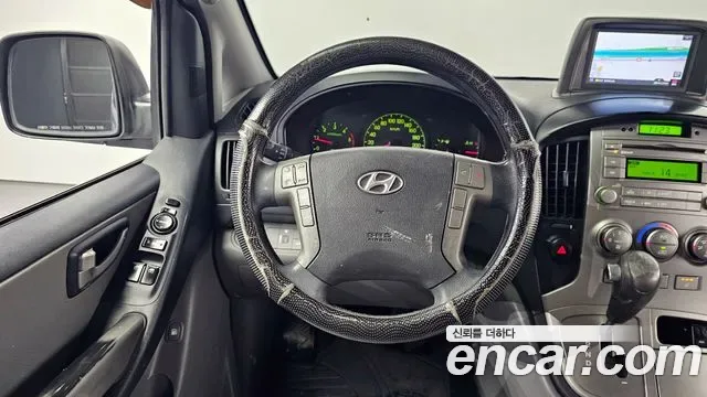 Hyundai Starex Grand Starex, 2012 — фото 13
