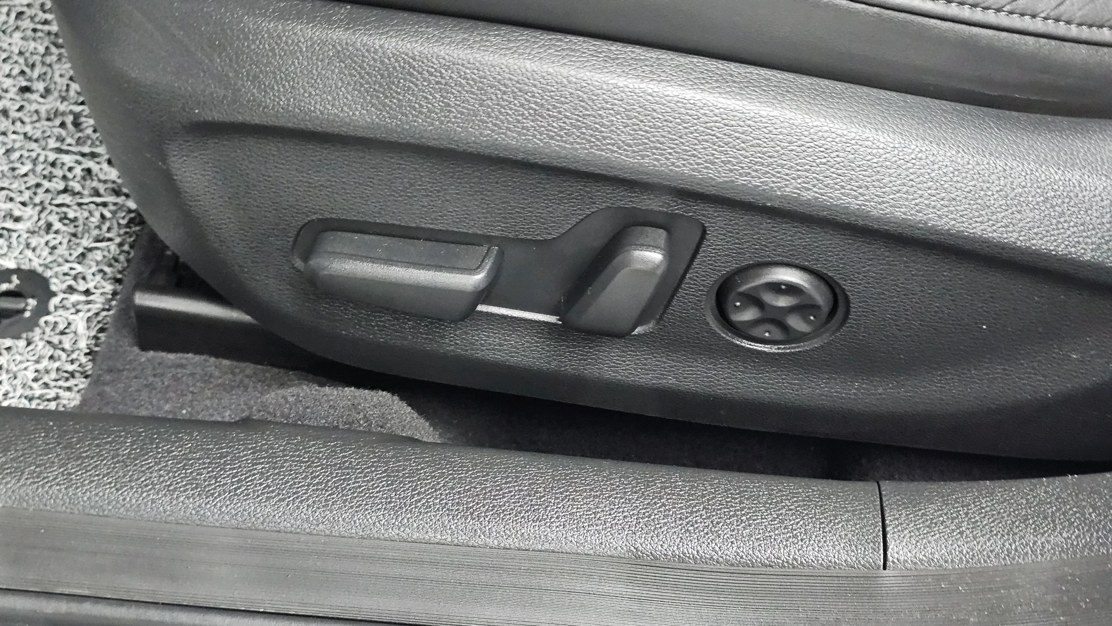 Hyundai Sonata LF Sonata, 2014 — фото 19