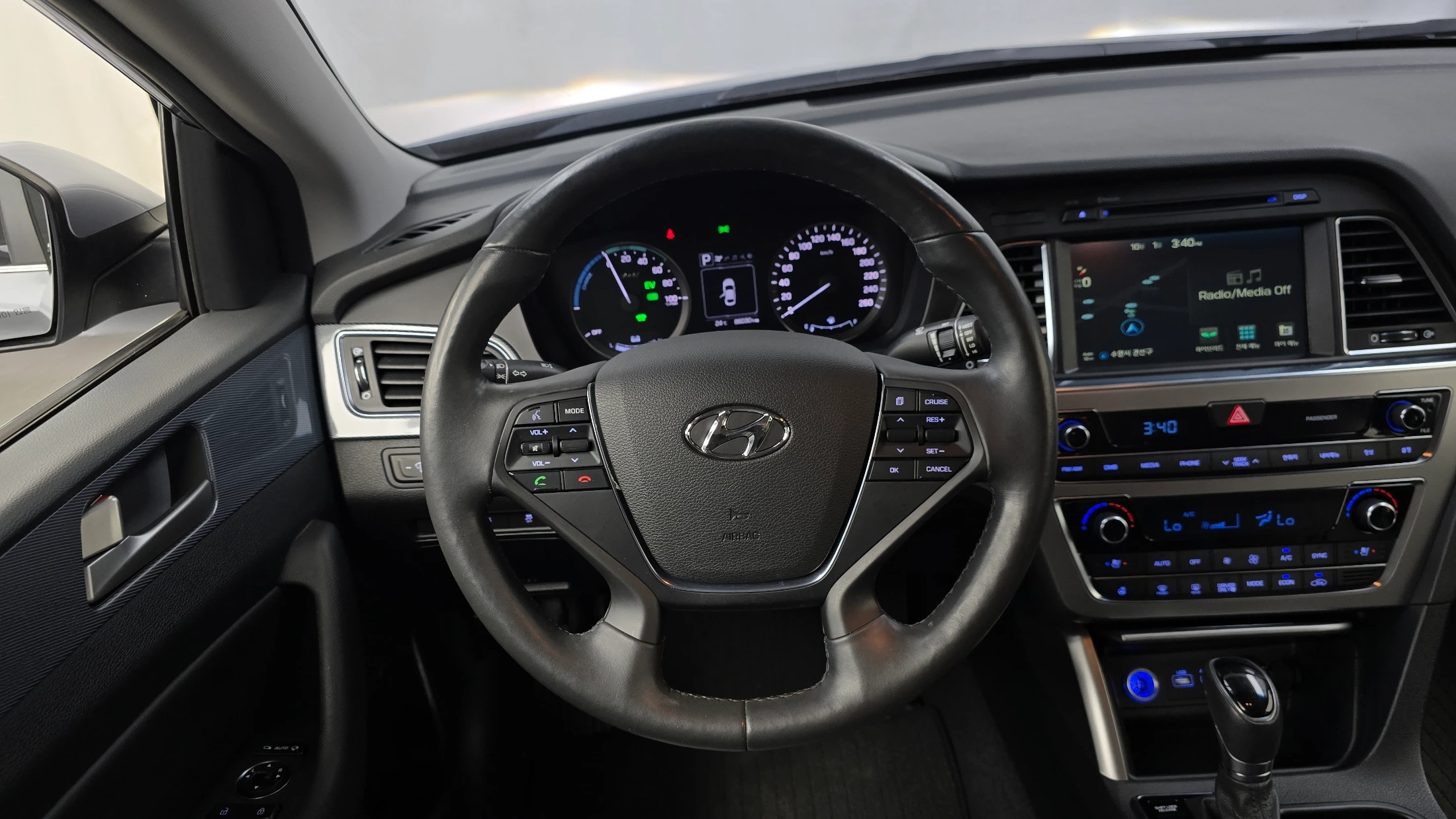 Hyundai Sonata LF Sonata Hybrid, 2016 — фото 13