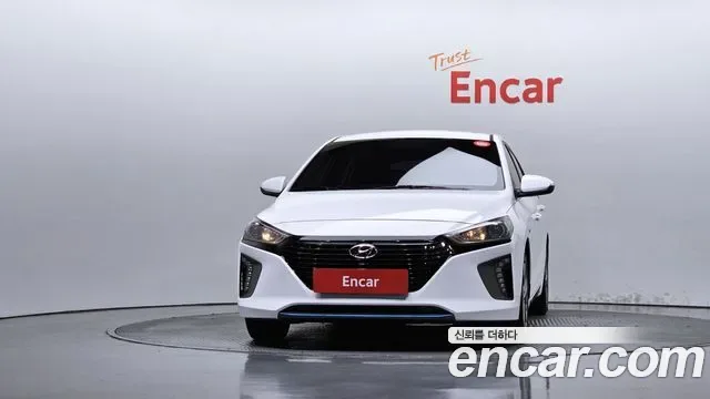 Hyundai Ioniq Ionic Hybrid, 2016 — фото 3