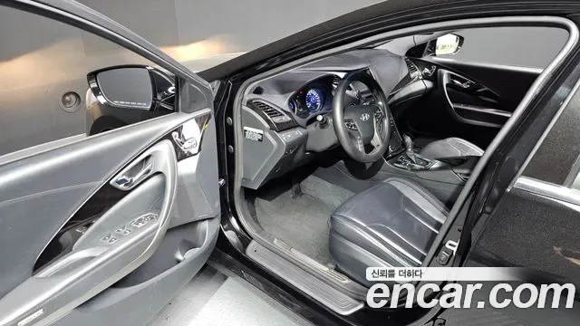 Hyundai Grandeur HG Hybrid, 2014 — фото 10