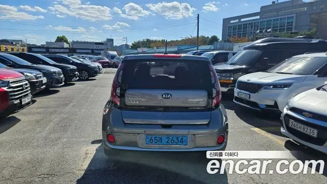 Kia Soul EV, 2017 — фото 6