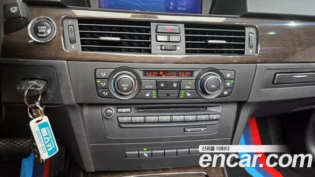 BMW 3-Series E90, 2010 — фото 18