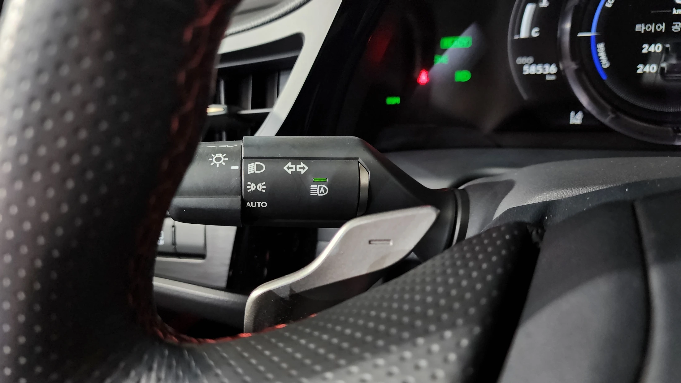 Lexus Es ES300H, 2022 — фото 28