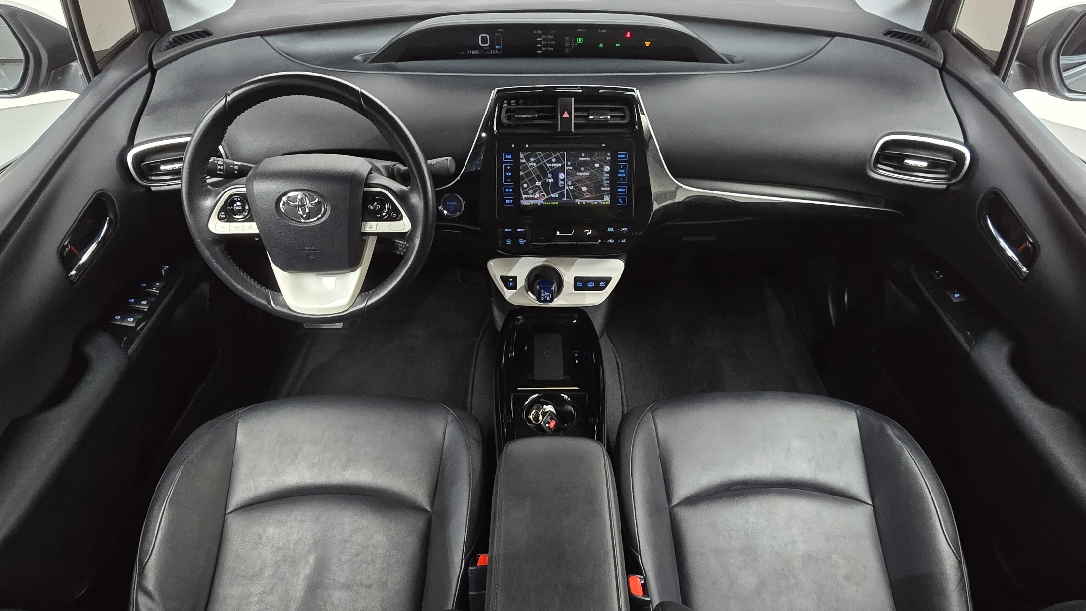 Toyota Prius Prime, 2017 — фото 7