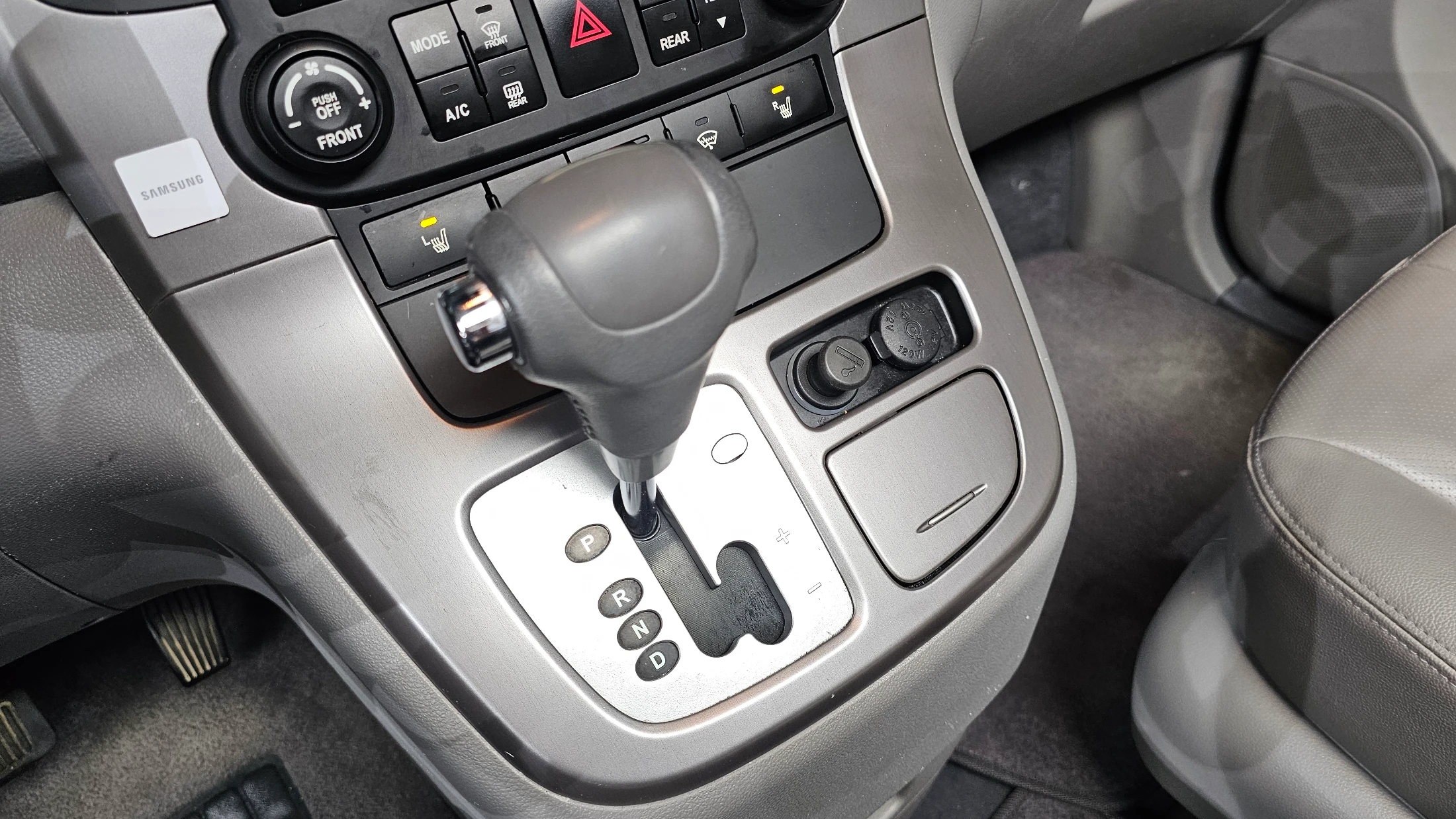 Kia Canival Carnival R, 2011 — фото 9