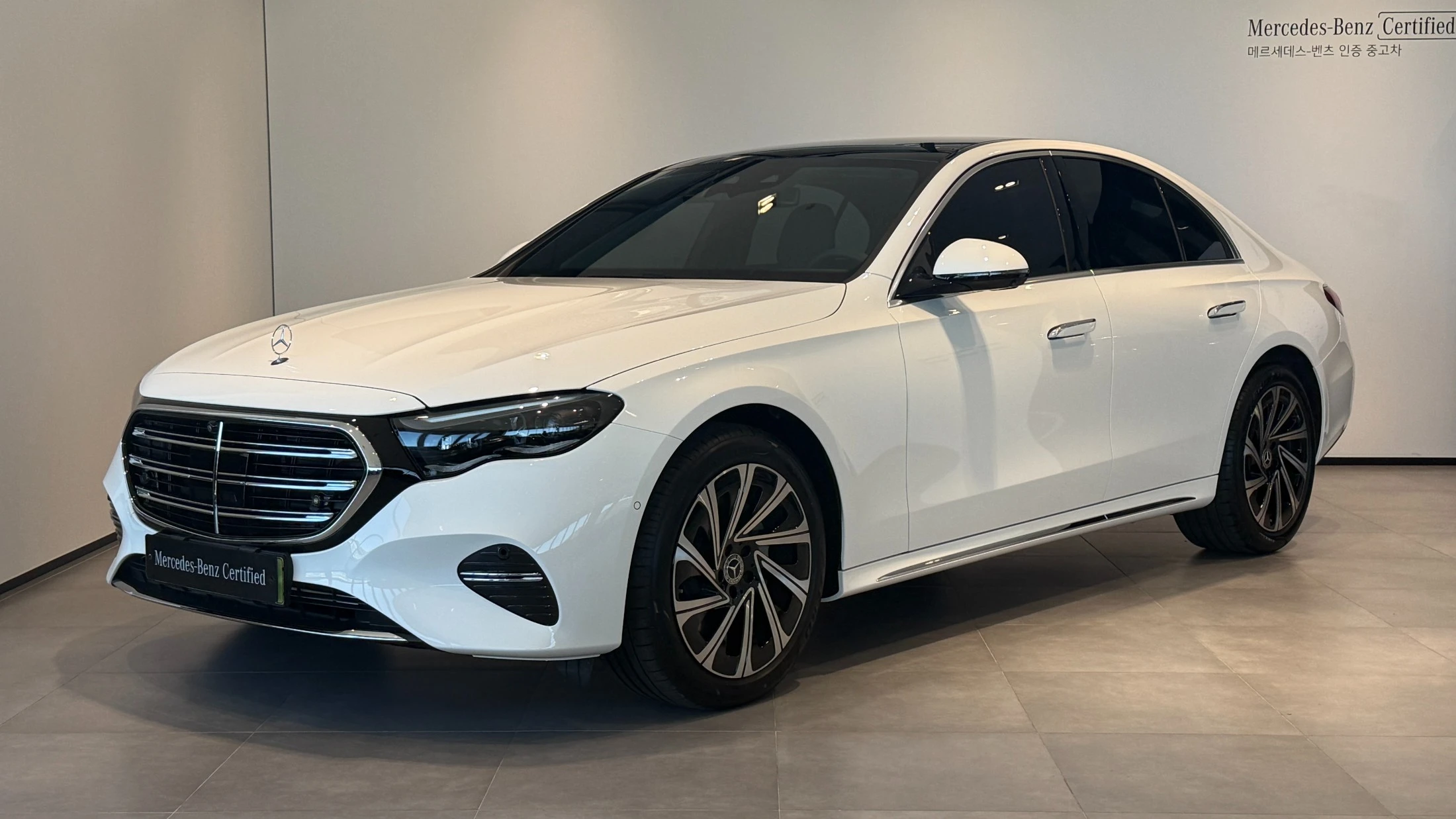 Mercedes-Benz E-Class W214