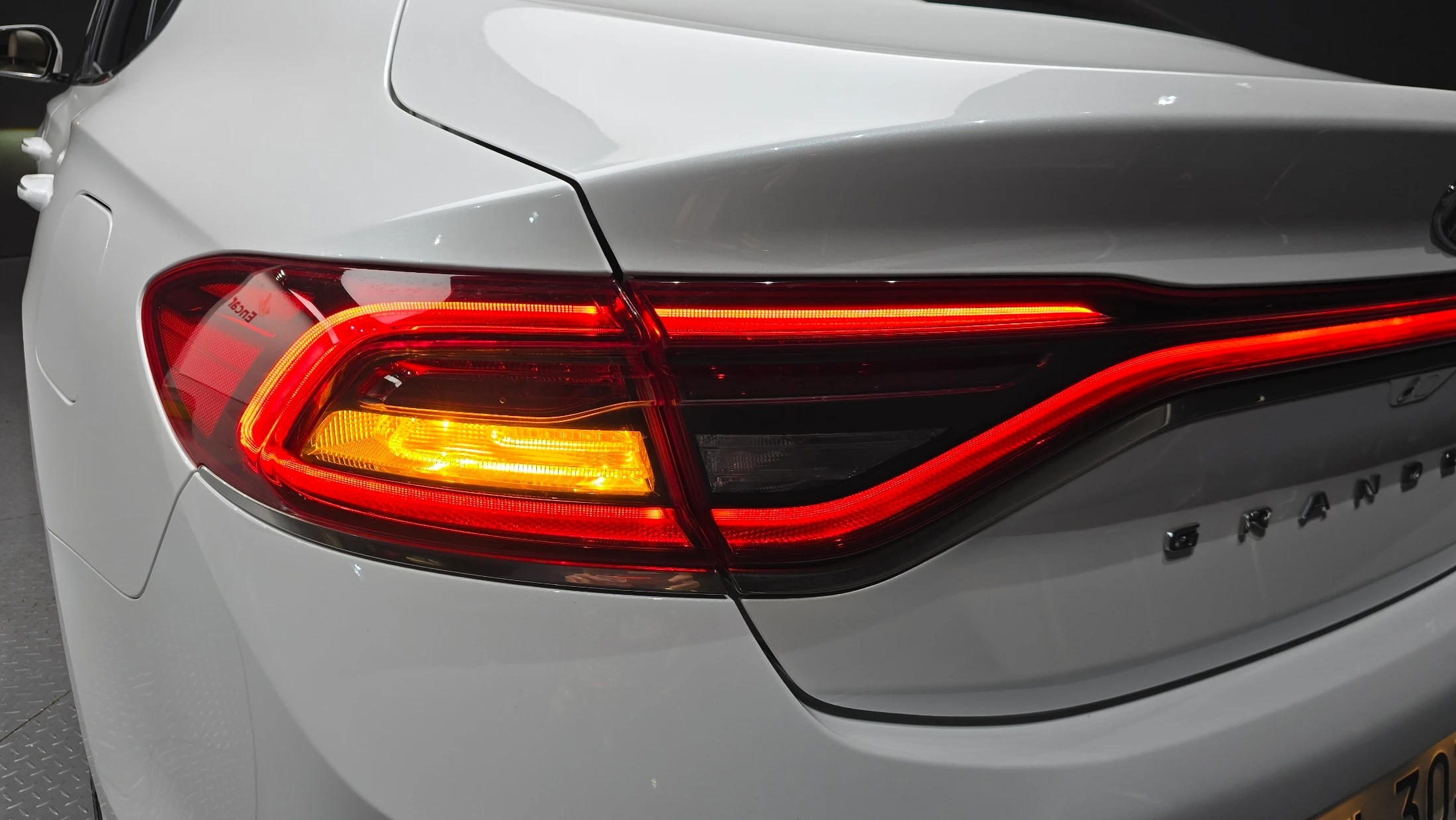 Hyundai Grandeur Ig Hybrid, 2017 — фото 24