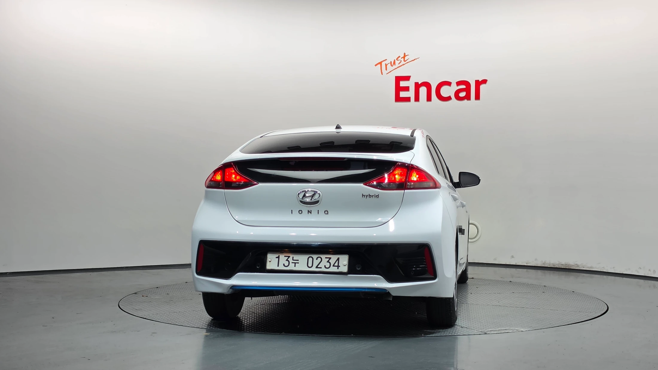 Hyundai Ioniq Ionic Hybrid, 2016 — фото 4