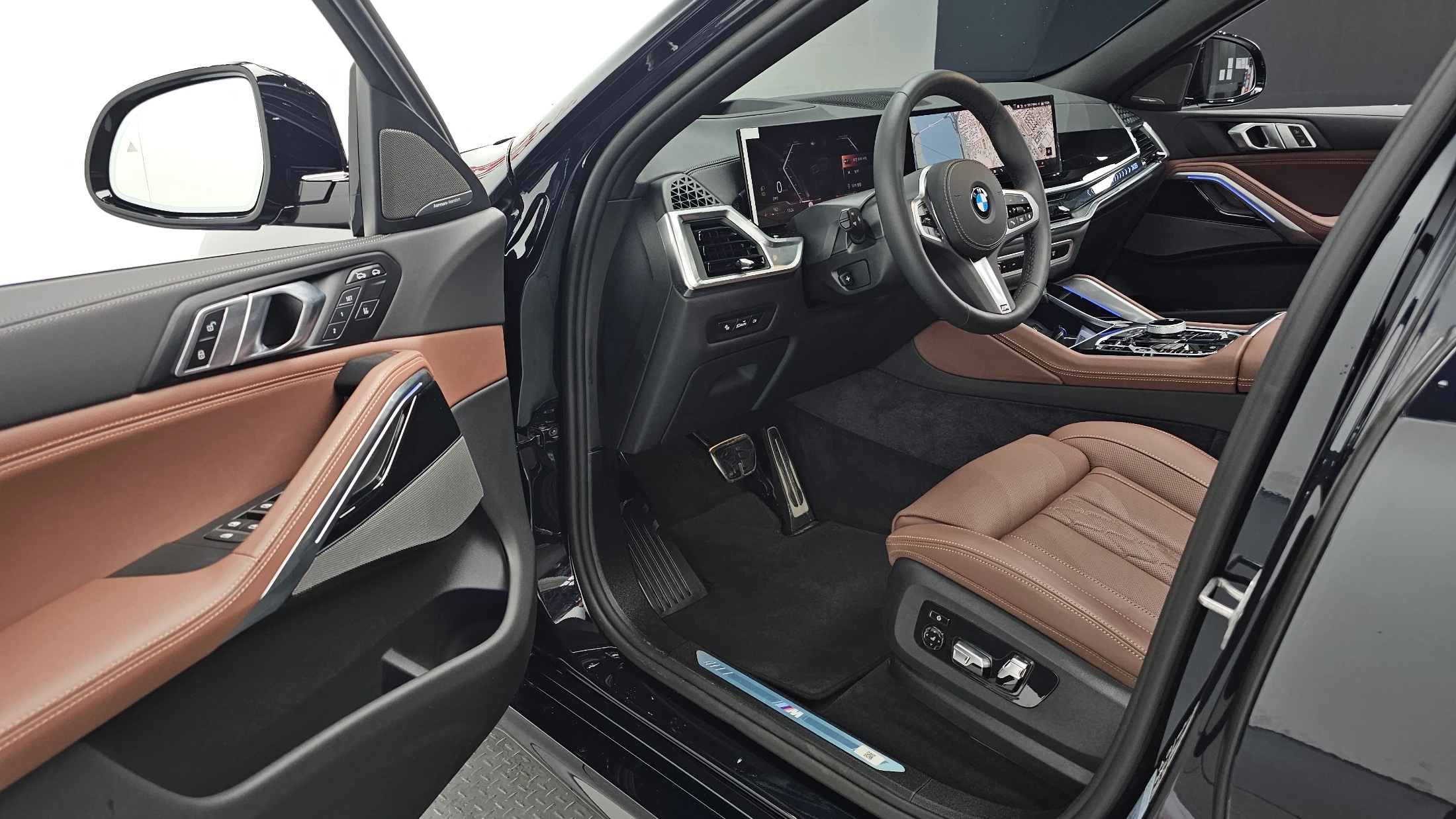 BMW X6 G06, 2025 — фото 11