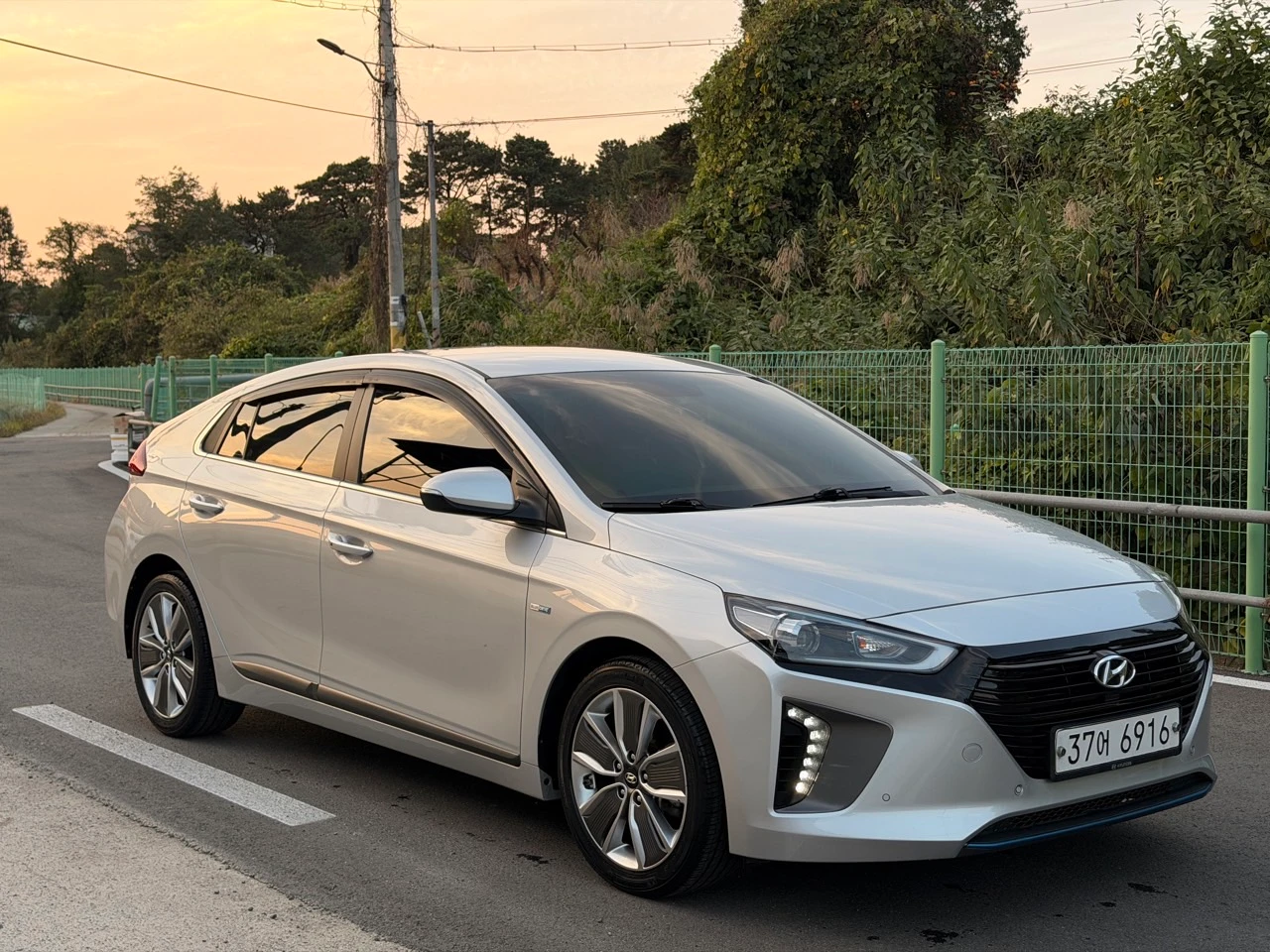 Hyundai Ioniq Ionic Hybrid, 2017 — фото 3