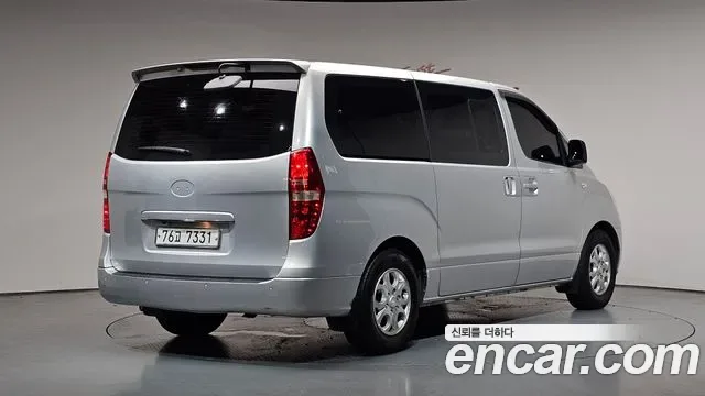 Hyundai Starex Grand Starex, 2009 — фото 2