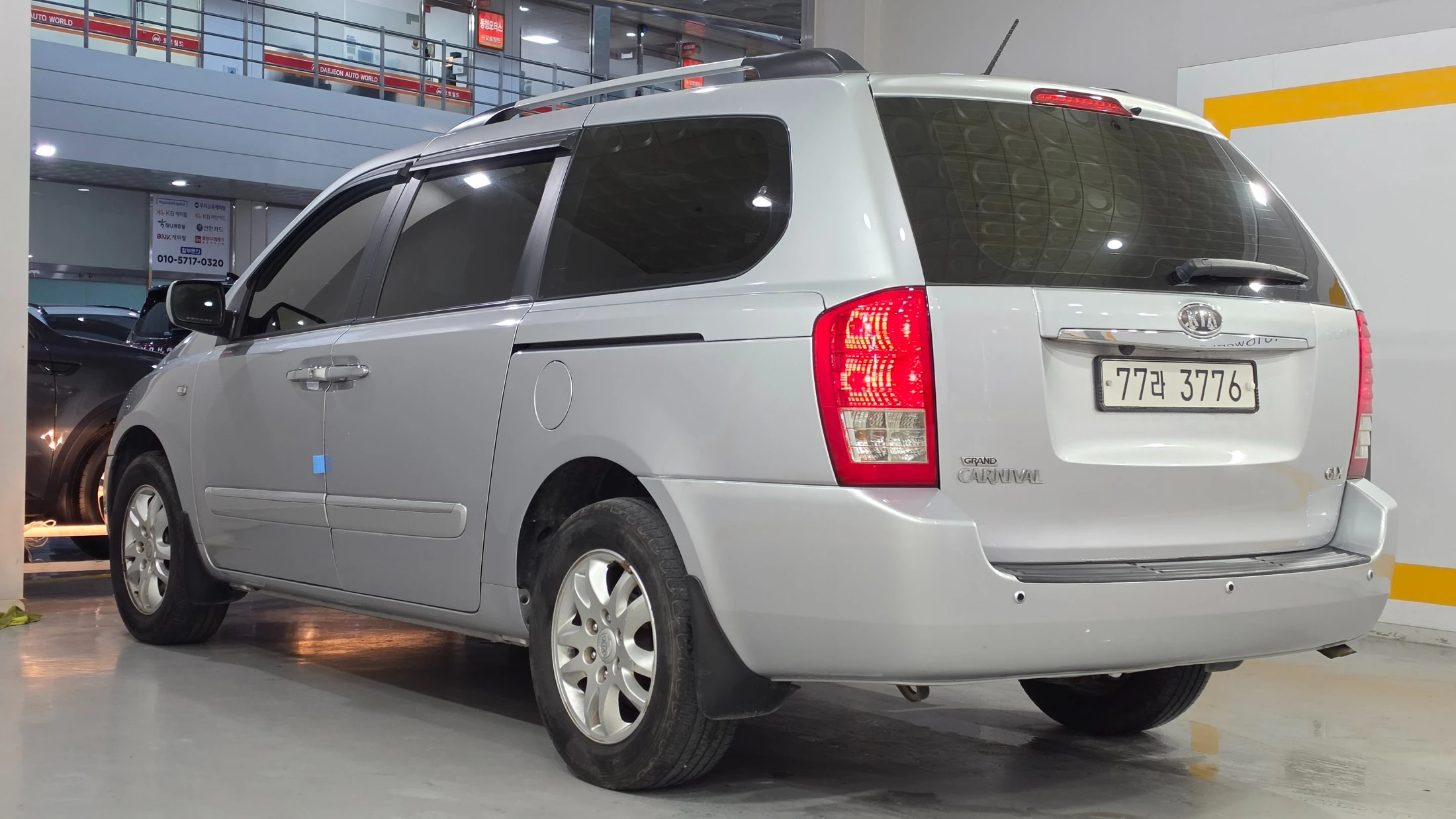 Kia Canival Grand Carnival, 2009 — фото 6