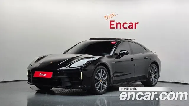 Porsche Panamera 976