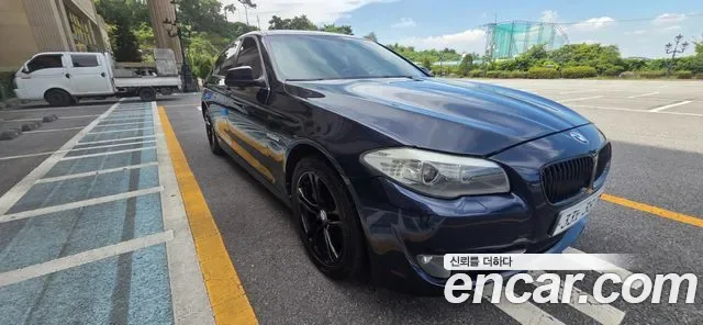 BMW 5-Series F10, 2013 — фото 13