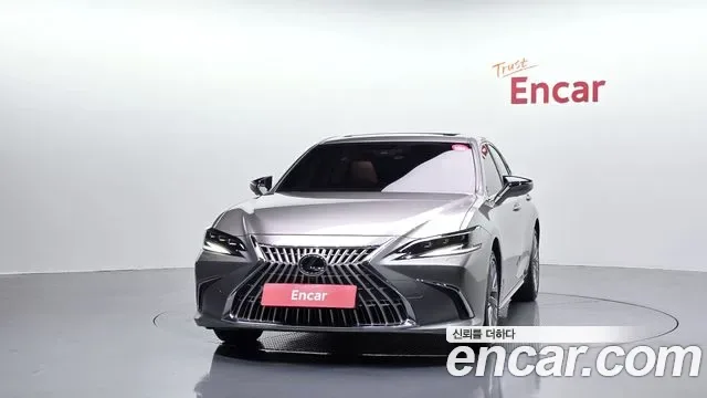 Lexus Es ES300H, 2025 — фото 2